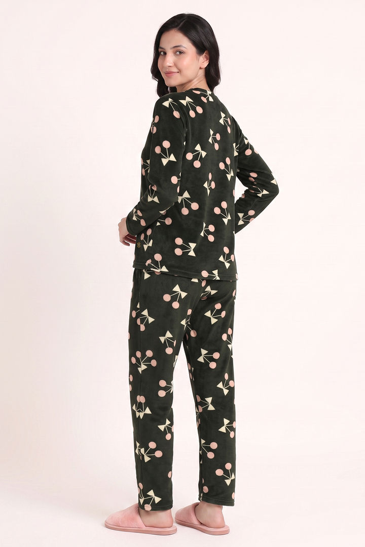 Zivame Velour Knit Poly Winter Lifewear Set - Dark Green — image 4